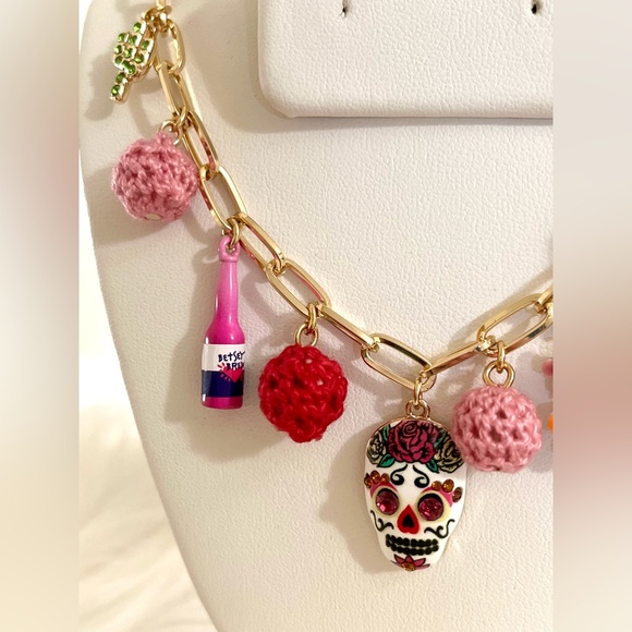 NWT Betsey Johnson Fiesta Necklace - Picture 6 of 8